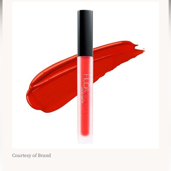 Limited Edition Huda Beauty “Alluring” matte lipstick 💄!! - Picture 3 of 7